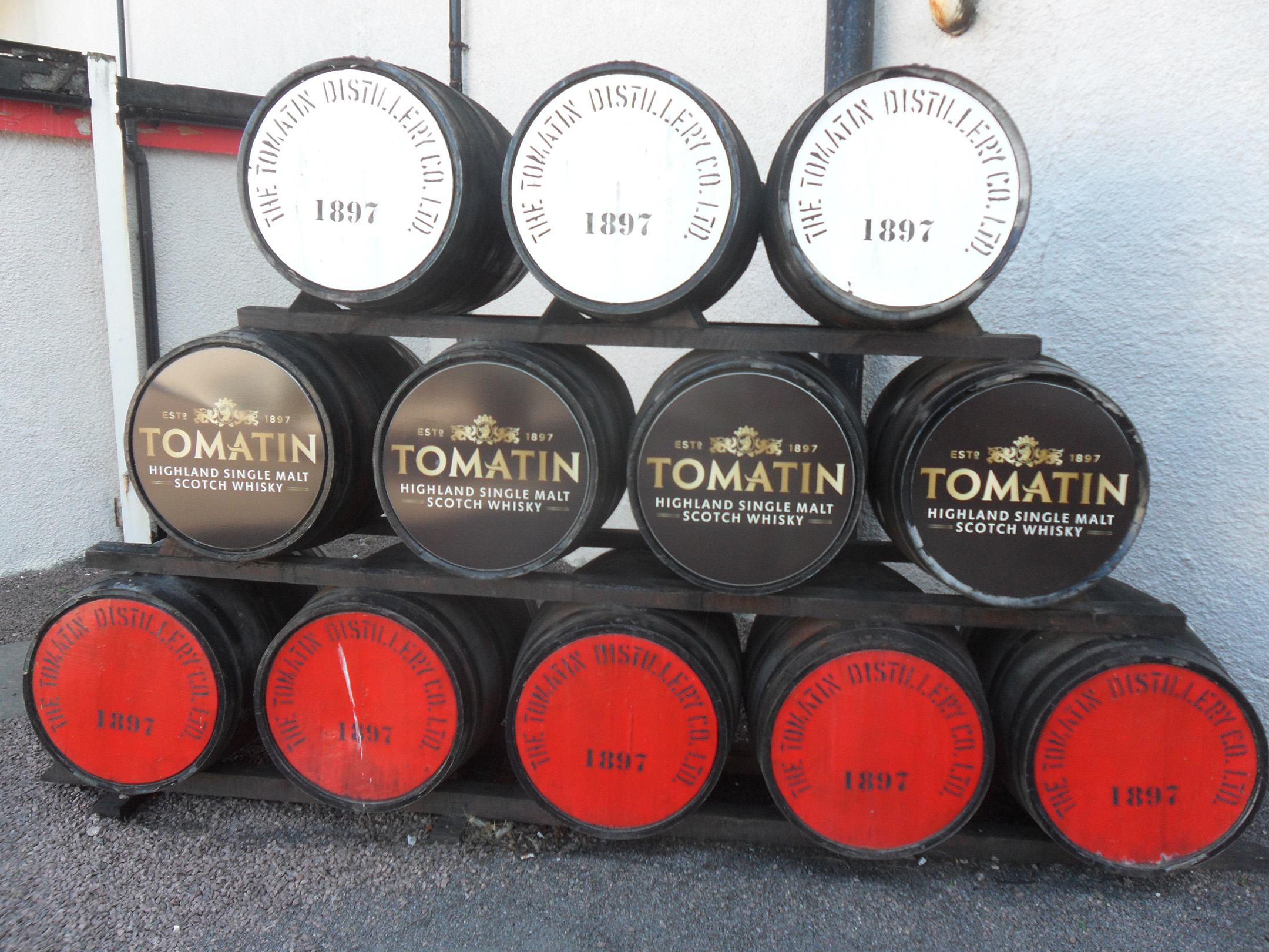 29  in Tomatin Distilly.JPG